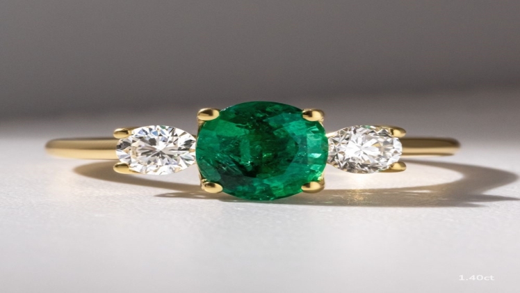 Why Blue and Green Diamonds Are a Perfect Match