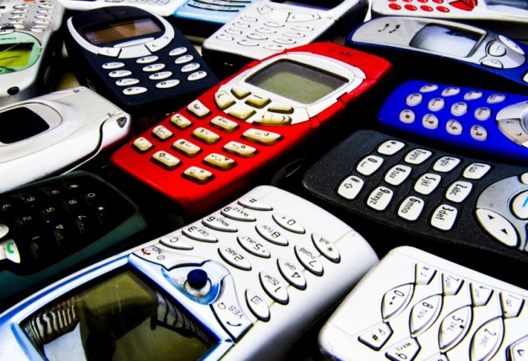 Vintage Vibes, Reliable Calls: Why Retro Phones Are Making a Comeback