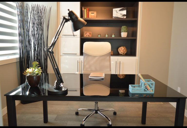 Tips to Decorate Your Home Office