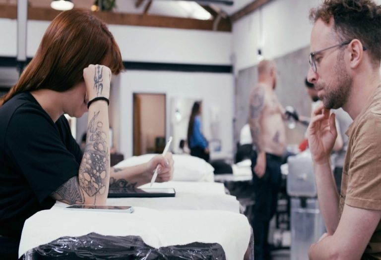 How to Create a Relaxing Atmosphere in Your Tattoo Studio