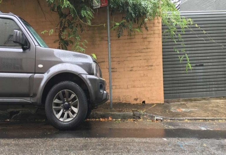 Tips for Safe and Legal Parking Near Driveways in Queensland