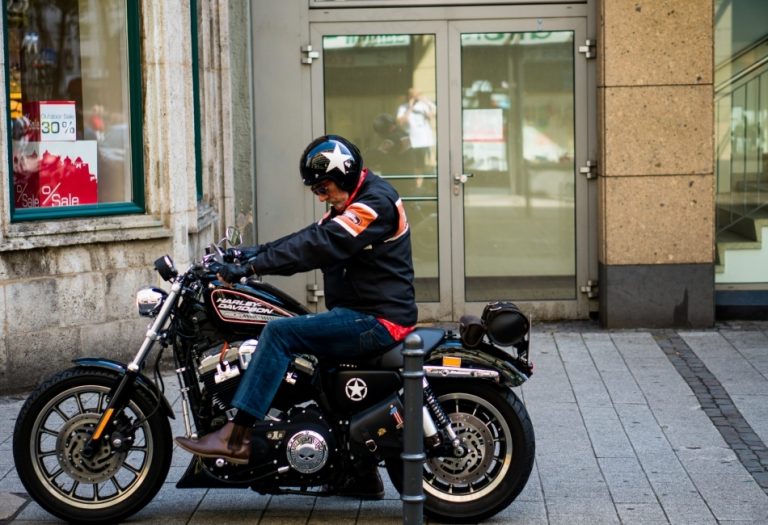 What Should Beginners Know About Motorcycles?