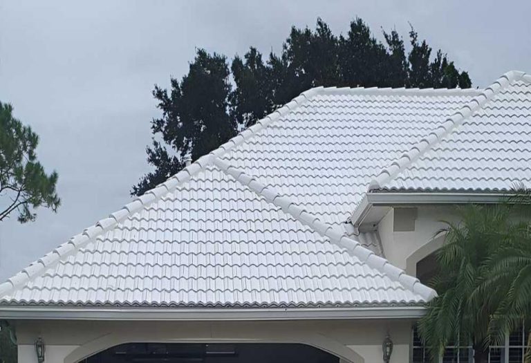 How Sarasota’s Dependable Roofing Experts Help Prepare Your Roof for Storm Season