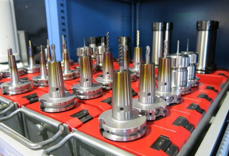 How to Set Up Form Taps for CNC Machines: 8 Key Considerations