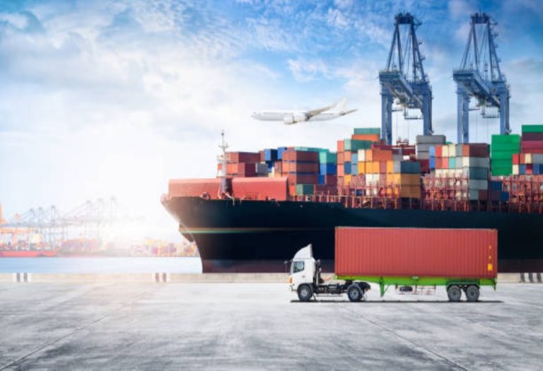 Navigating the World: The Unseen Power of International Logistics for Global Success