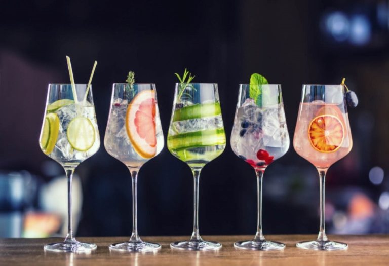 Virtual Cocktail Making Event: A Modern Twist on Socializing and Team Building