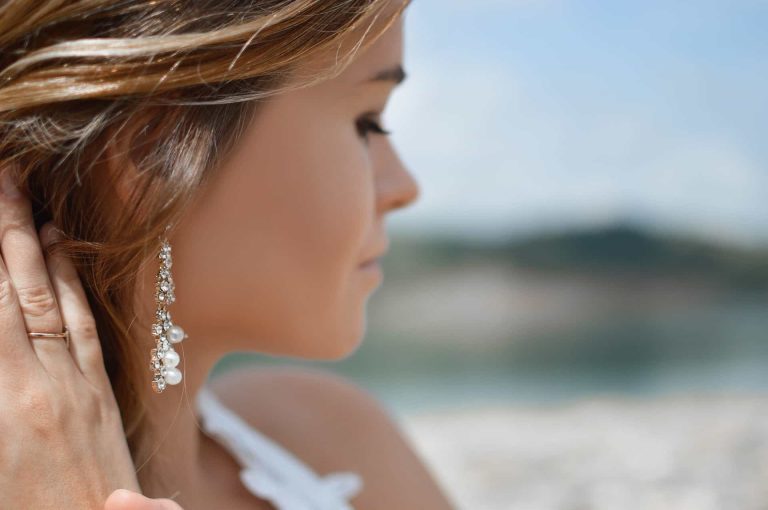 Earring Styles for Every Occasion: From Casual Brunches to Black-Tie Events