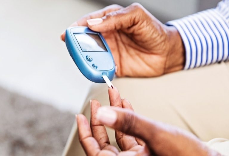 Managing Energy: How Glucometers Support Athletic Success