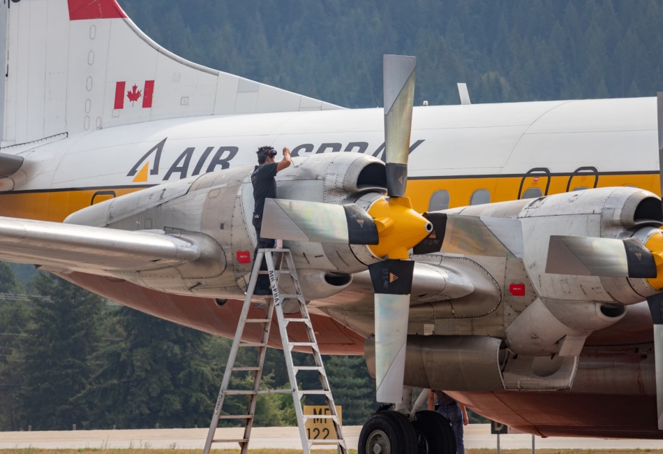 Aircraft Mechanic Abroad