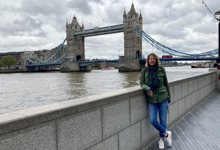 Travel Guide: Exploring London Bridge