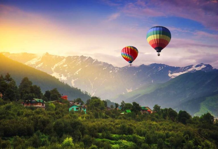 Manali Tour Packages: Discover the Snow-capped Beauty of the Himalayan Paradise