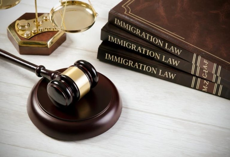 Navigating Australian Visas: A Guide to Immigration Lawyers in Melbourne