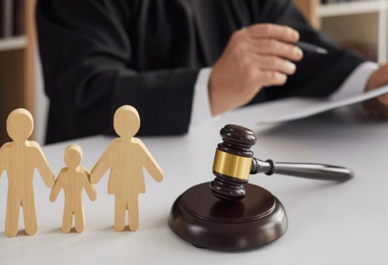 Navigating Divorce: Choosing the Right Lawyers in Dubai