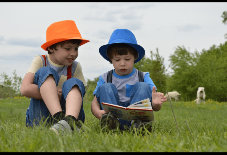 Stylish Hats for Kids Trends: What’s Hot This Season