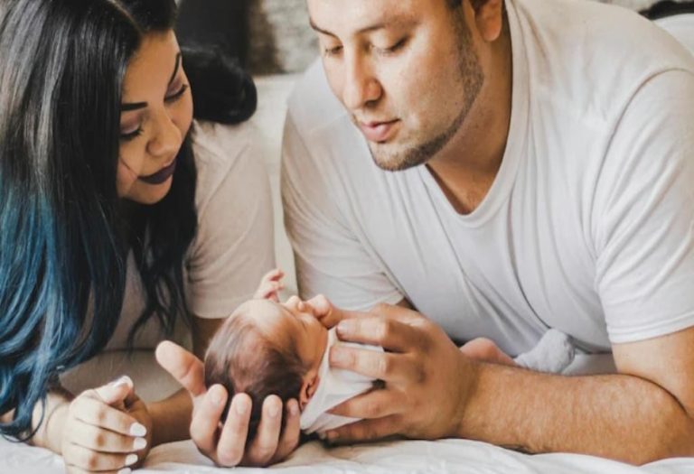 How to Recognize Transition Signs from Newborn to Infant Stage