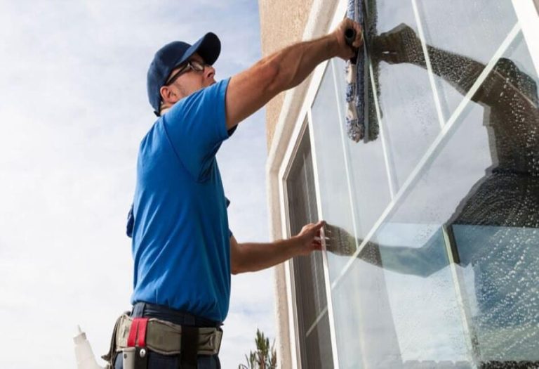The Top Things To Look For When Hiring Professional Window Cleaning Services In Sydney.