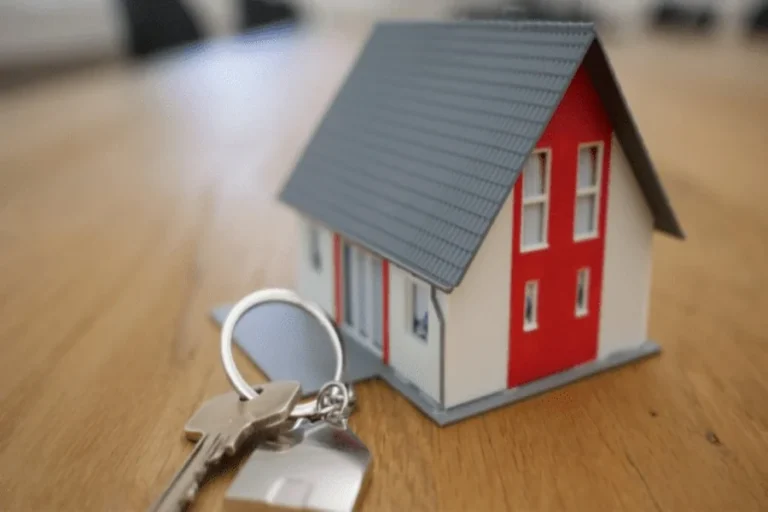 Pricing Your Home Right: Tips for Attracting Serious Buyers
